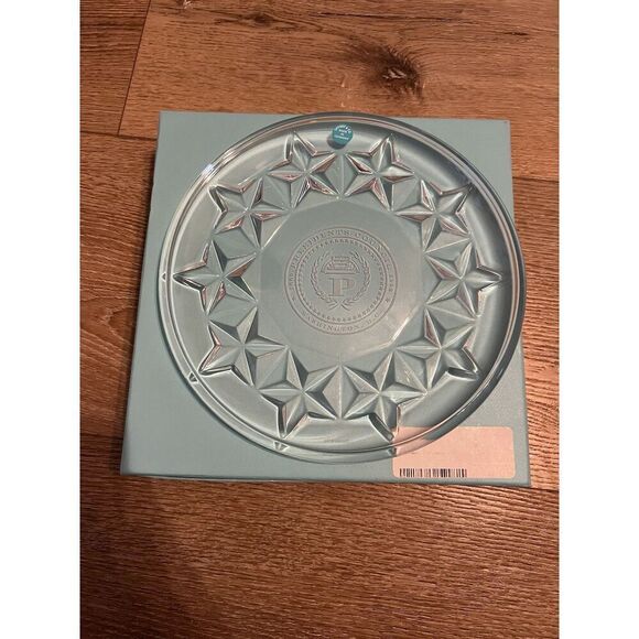 TIFFANY & Co. CRYSTAL PLATE "STARS" 8 1/2"W, W/BOX, EXCELLENT CONDITION - Picture 1 of 5